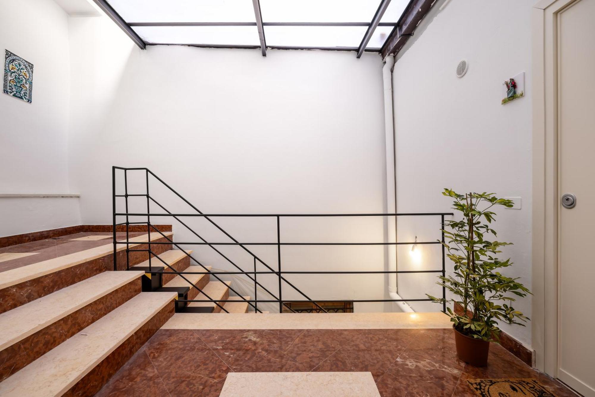 Agata E Rosalia 2 Bedroom Flat At The Quattro Canti Palermo Bagian luar foto