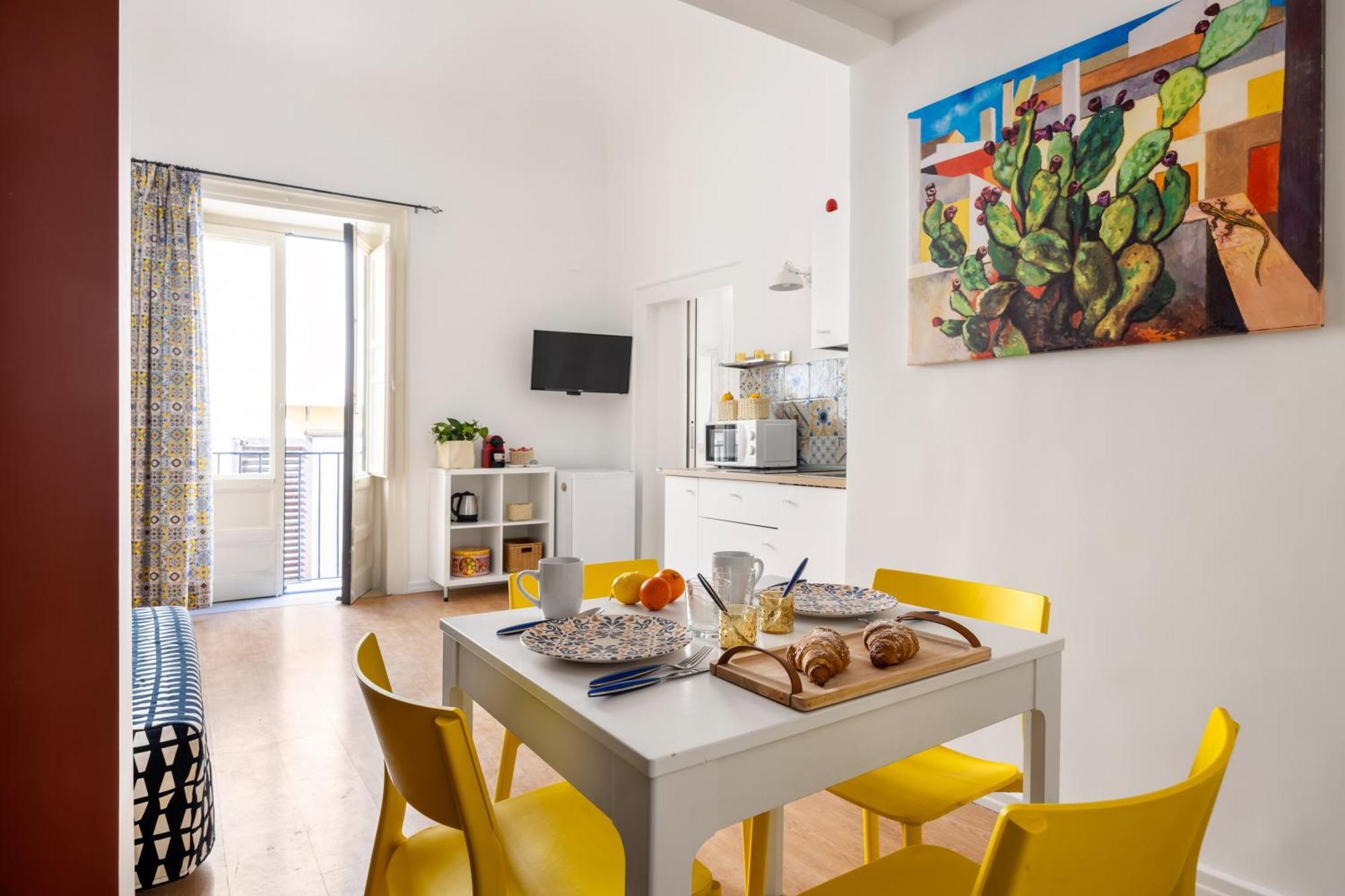Agata E Rosalia 2 Bedroom Flat At The Quattro Canti Palermo Bagian luar foto
