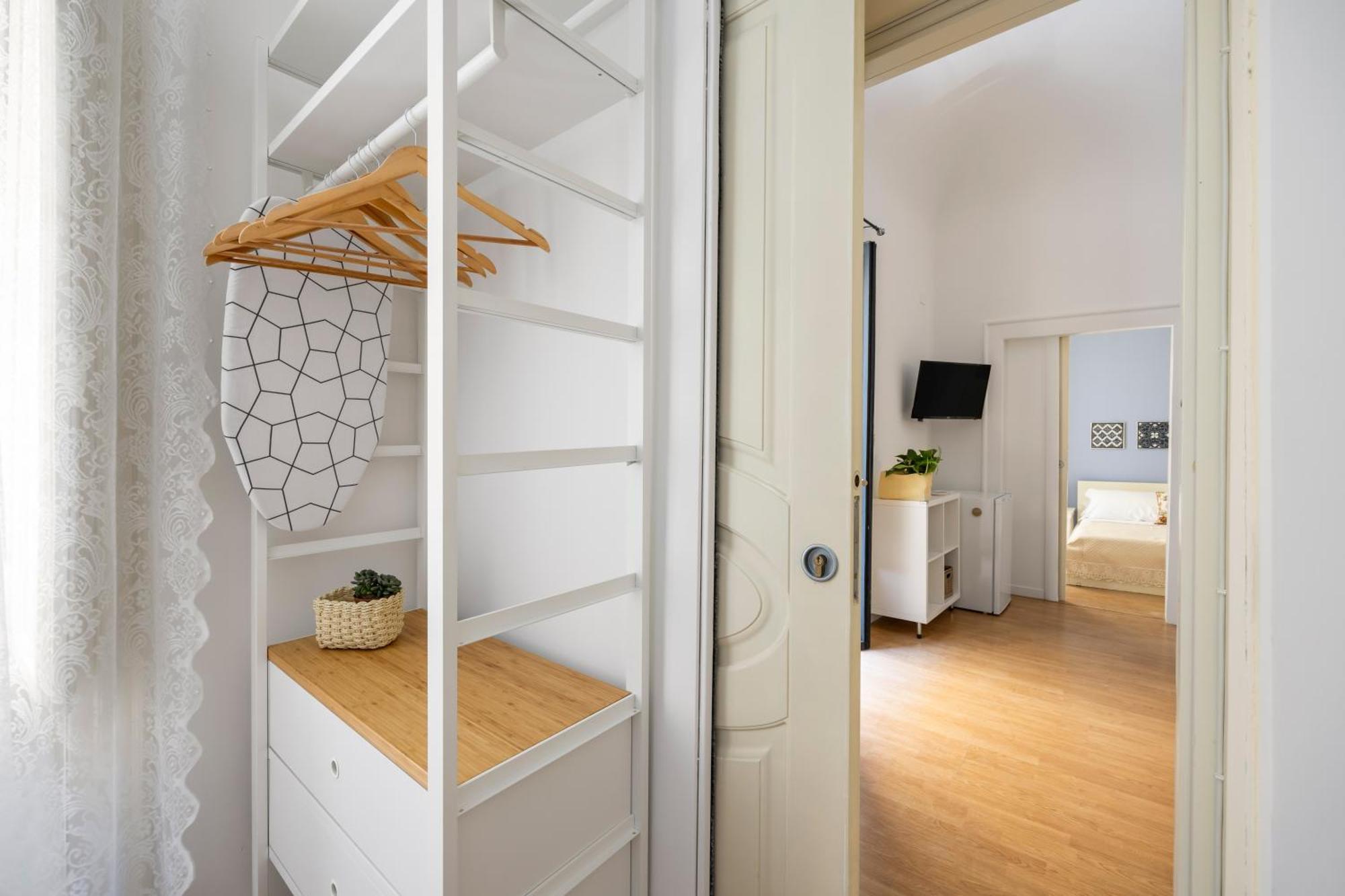 Agata E Rosalia 2 Bedroom Flat At The Quattro Canti Palermo Bagian luar foto