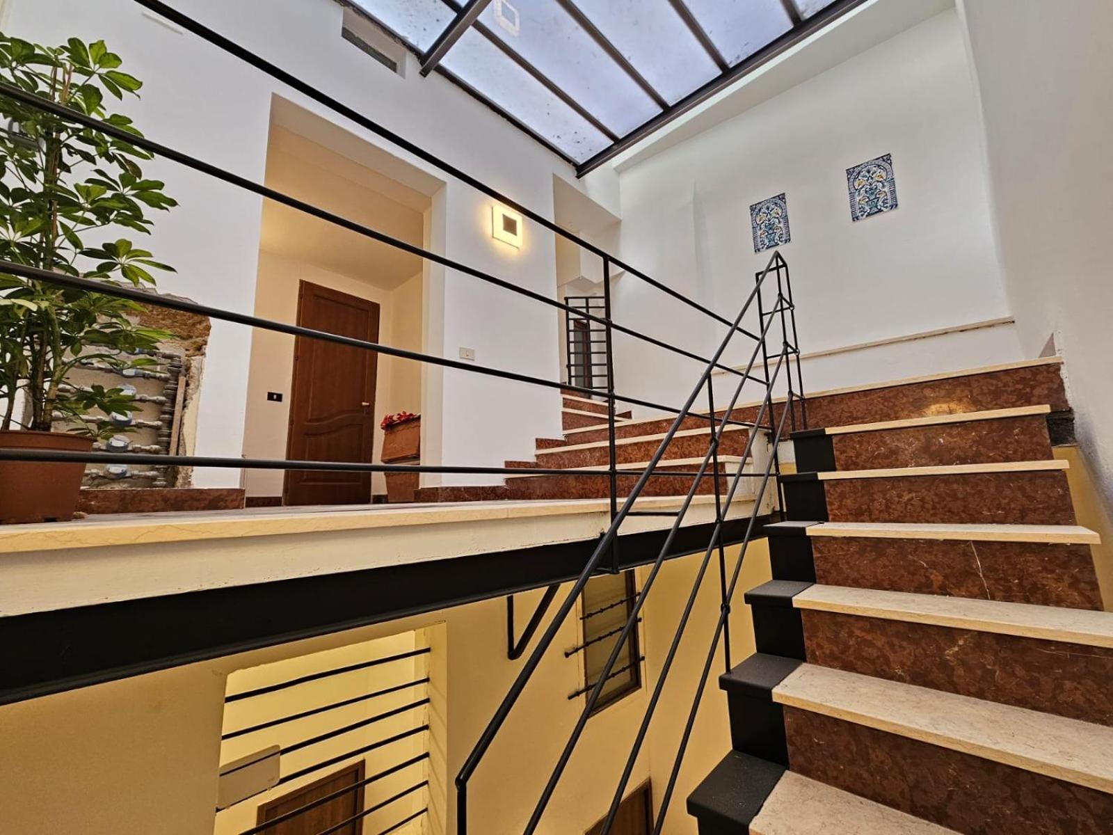 Agata E Rosalia 2 Bedroom Flat At The Quattro Canti Palermo Bagian luar foto